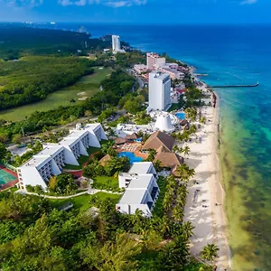 **** Resort Melia México
