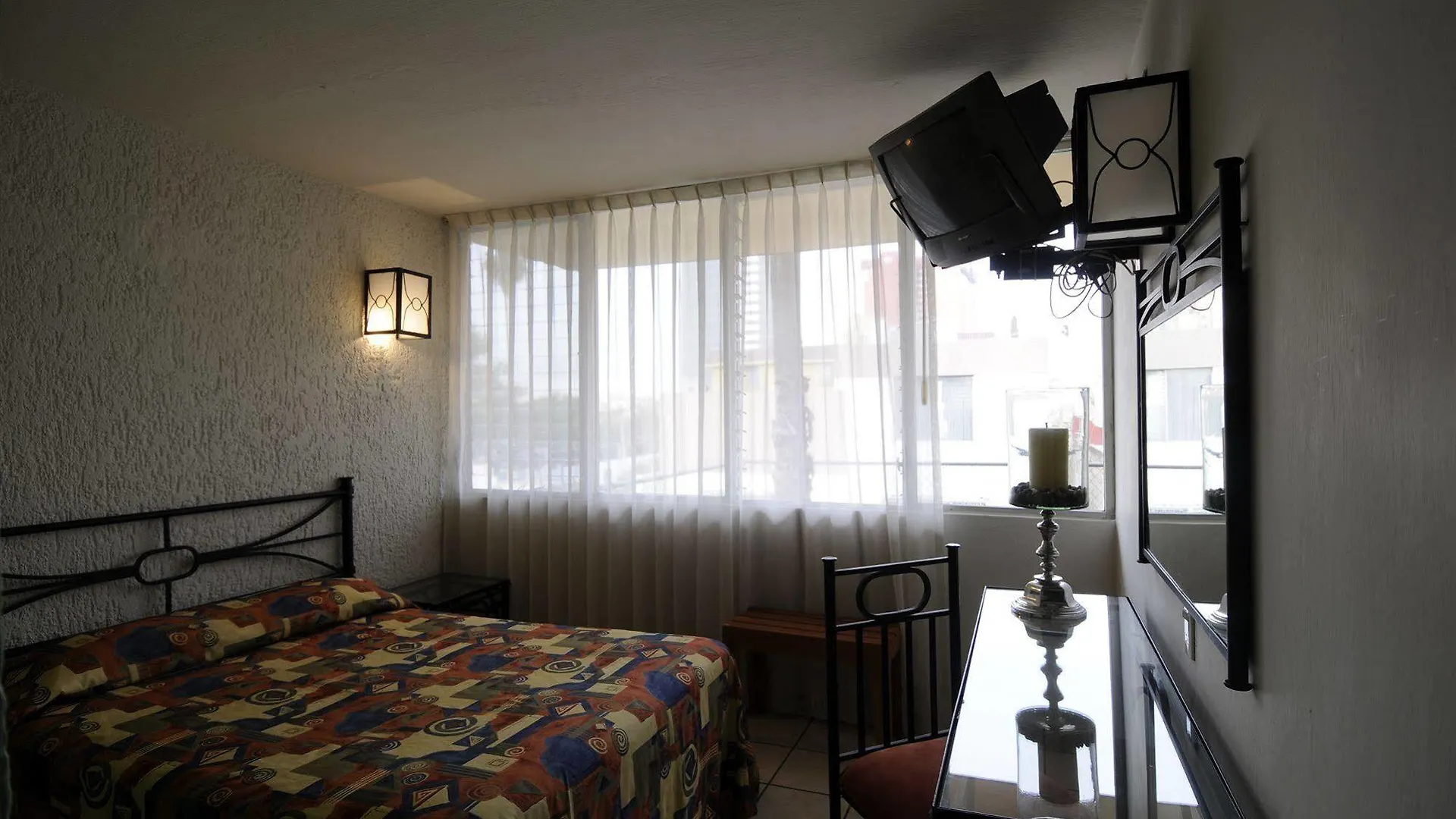 **  Hotel Arboledas Expo Guadalajara Mexico
